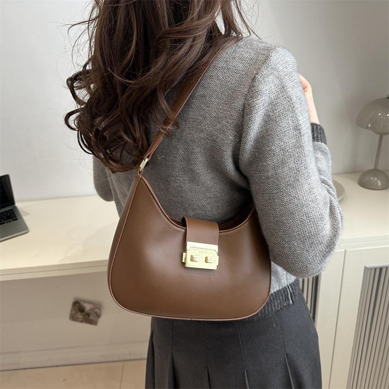 

New Fashion Lock Dumpling Bag Large Capacity Niche Texture Underarm Bag Trendy and Fashionable Commuter Shoulder Bag Women s Bag