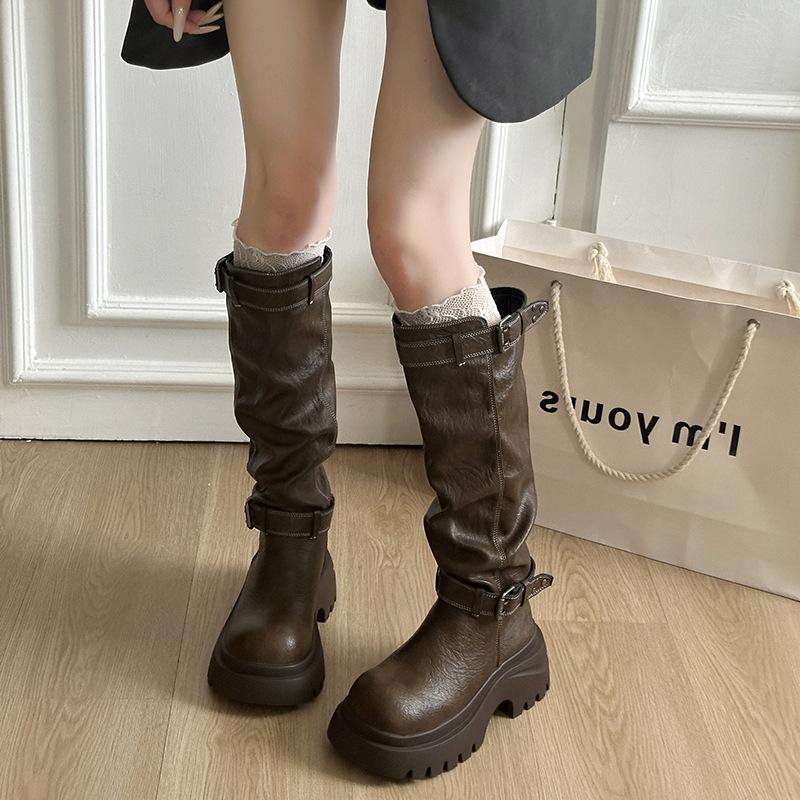 Maillard braun vielseitige Stiefel Damen 2025 Herbst und Winter neue erhöhende Ritterstiefel kleine schmale hohe Stiefel