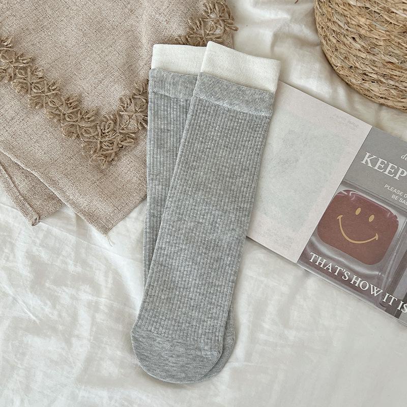 Korean Style Gray Scrunch Socks for Women - Versatile, Ribbed, Color Block, Long JK Design for Spring & Autumn