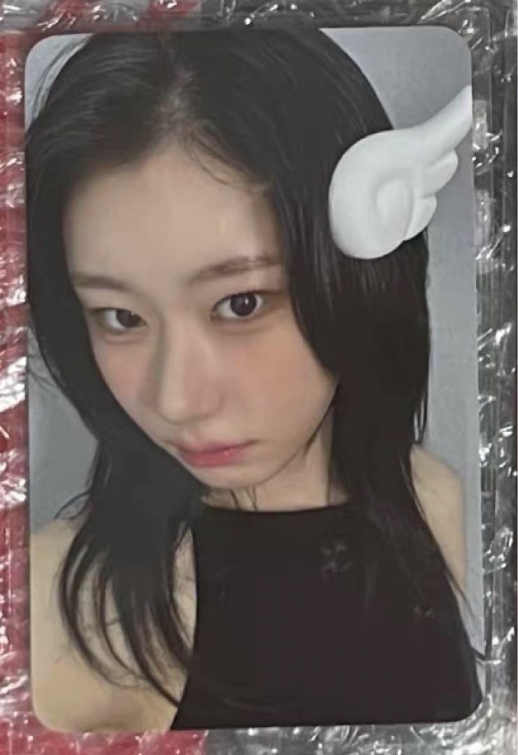 

[USED] itzy GWBG withmuu 1.0 Bonus Trading Card Chaeryeong A