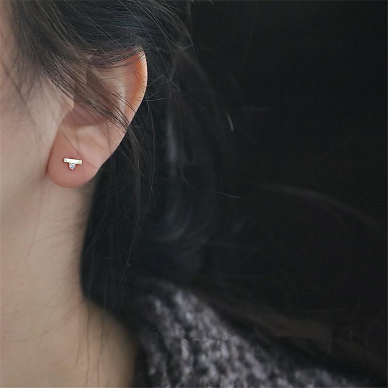 925 Sterling Silver French Simple Word Shiny Zircon Stud Earrings Women Classic Party 14k Gold Plating Jewelry Gift