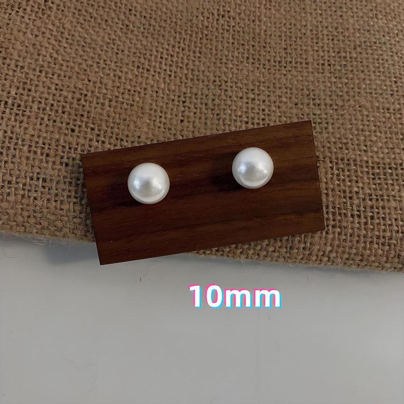 Elegant High-End Large Pearl Stud Earrings - Fashionable and Versatile Daily Wear for Women