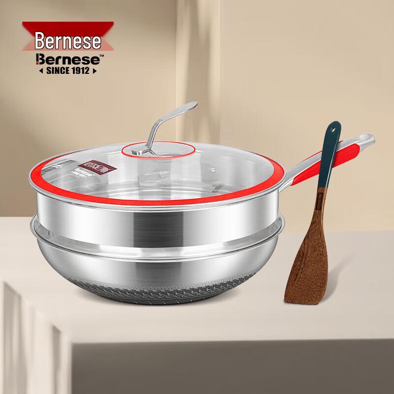 Boernis Berlin Love Titanium Non-stick Wok & Cutting Board Set