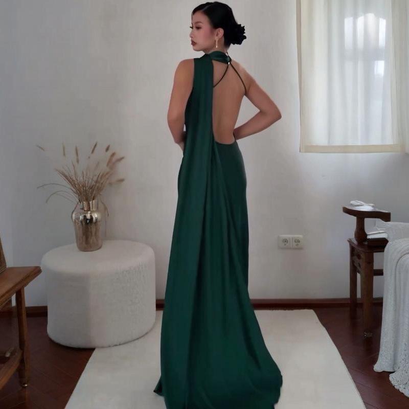 Elegant Off-the-Shoulder Backless Criss-Cross Halter Neck Fishtail Evening Dress