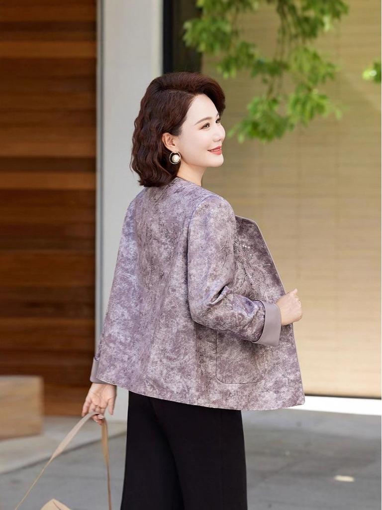 Elevate Your Style with Our New Chinese-style, Elegant Jacket for Middle-aged Women—perfect for Spring and Autumn.