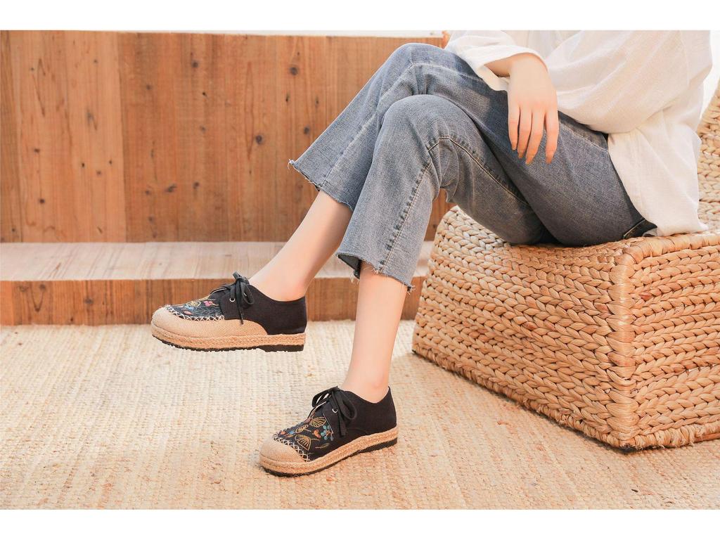 DX-23 Women's Autumn Linen Casual Shoes - Ethnic Embroidery, Lace-up Design