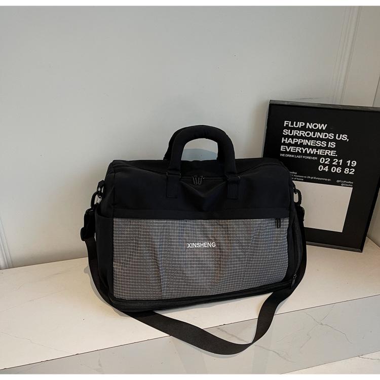 2025 new large-capacity travel bag women s lightweight short-distance travel handbag sports fitness bag shoulder messenger bag