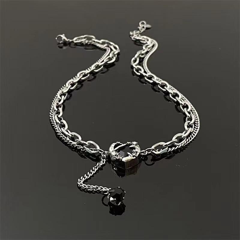 Sweet and cool lava love necklace women's tide niche high-end design sense sweater chain versatile personality sweater chain men