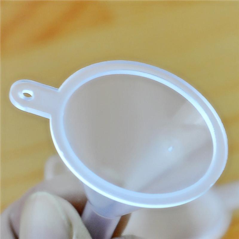 Мини-пластиковая воронка с маленьким горлом — фото 4