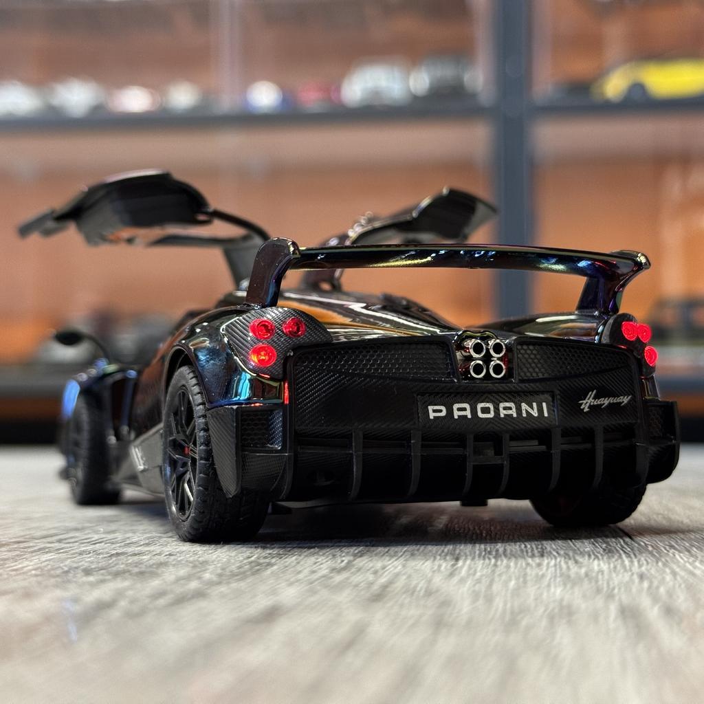 1:24 Pagani Huayra Dinastia BC Supercar Alloy Electroplating Sports Car Model Metal Track Racing Car Vehicles Model Sound Light