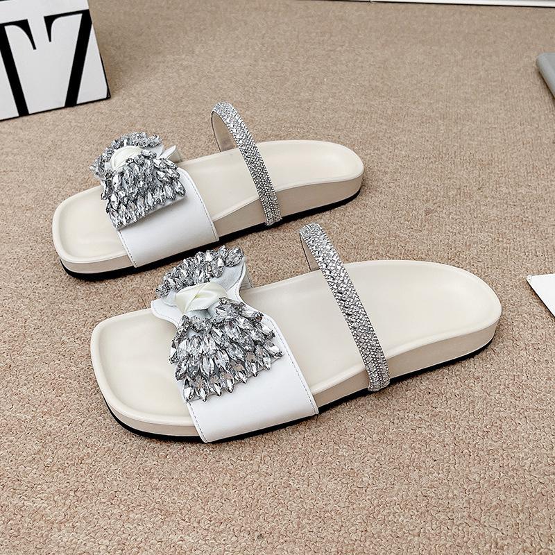 

Summer 2025 new thick-bottomed rhinestone bow cool slippers women s summer wear versatile with skirt French flat-bottomed drag 40 бежевый