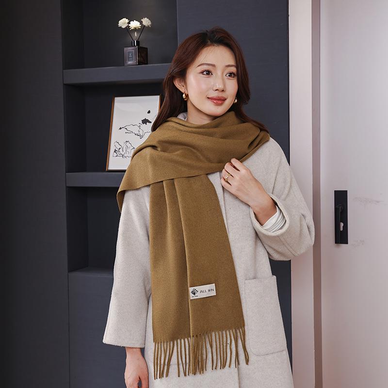 Luxurious Women's Cashmere Wool Scarf: Versatile Solid Color Shawl for Autumn and Winter