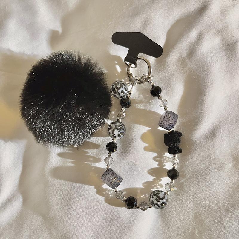 

Trendy Cute Fluffy Pom Pom Beaded Bracelet - Feminine Anti-Lost Wristband for Phone Case/Chain/CCD/Headphone, Handheld