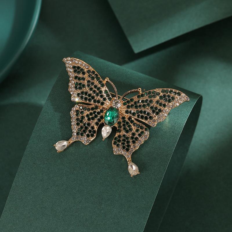 Metal Butterfly Brooch High-End Luxury Accessory Fashionable Retro Corsage Clothing Pin Anti-Exposure Jewelry