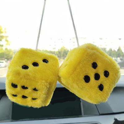 Zaruri agățate, oglindă pătrată retro de 3 inch, agățat, cuplu, zaruri pufoase de pluș cu puncte pentru ornament interior auto