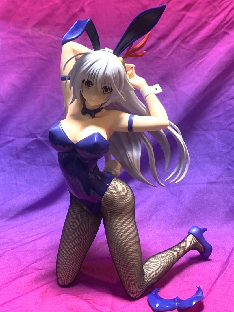 

[Б/У] Легенда о легендарных героях: Элеонора Вилтария Версия Зайчик