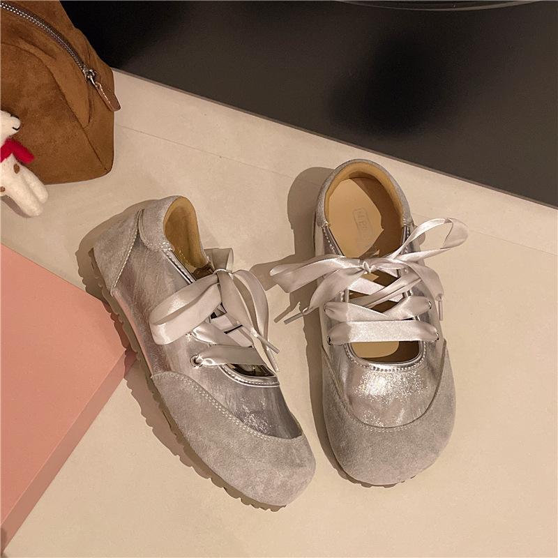 

Satin soft sole spring and autumn German training ballet board shoes Mary Jane shoes women s bow 2025 new single shoes summer 40 серебряный