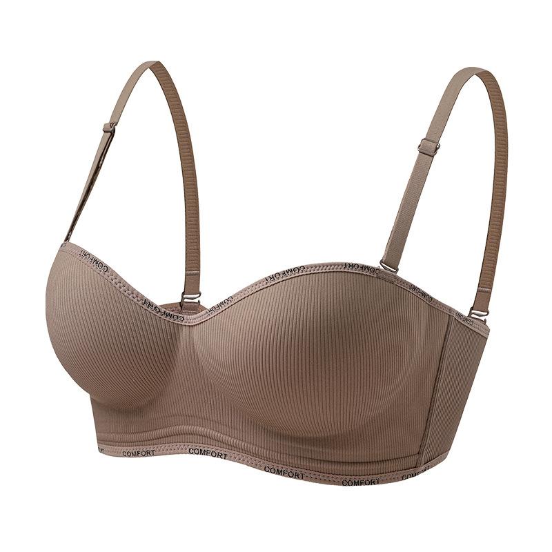 Thin shoulder straps are naked, large and seamless, soft support, anti-sagging, and comfortable bra cover.