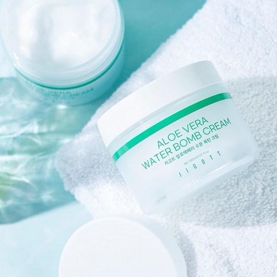 JIGOTT Aloe Vera Moisture Bomb Cream 150ml