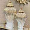 Ceramic Ginger Jar Golden Stripes Decorative General Jar Vase Porcelain Storage Tank with Lid Handicraft Home Decoration Vases
