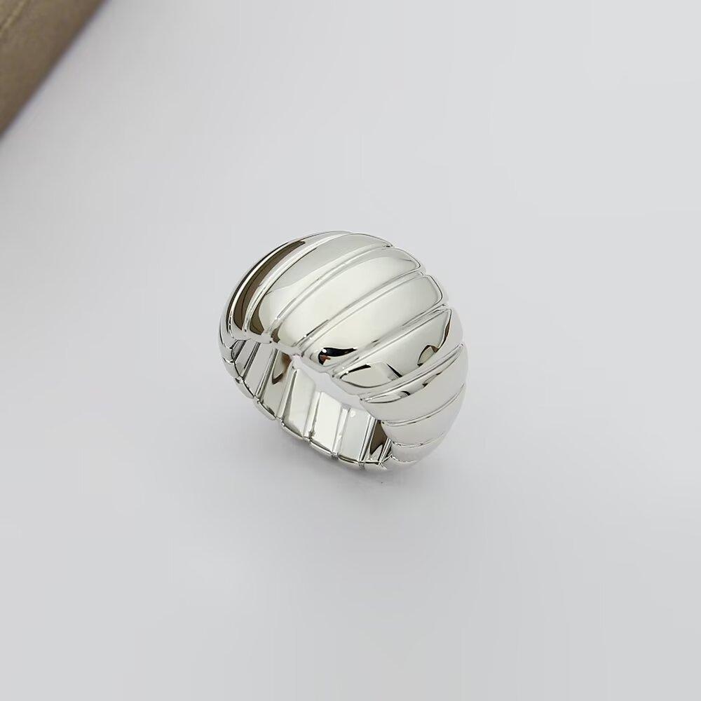 Three-color ring  and spring pattern Non-hazardous non-allergenic suitable for daily wearTexture Full of Wealth and Good Luck Daily Wear