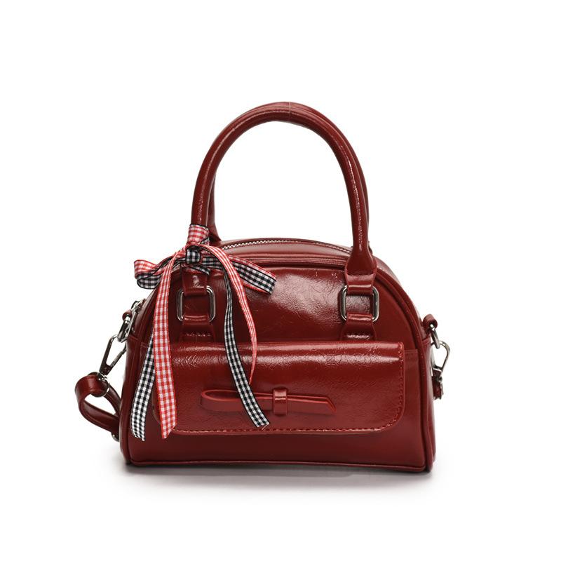 Spring and Summer Popular High-end Sense Korean Fashionable Portable Pillow Bag Niche Simple Temperament Versatile Commuter Messenger Bag