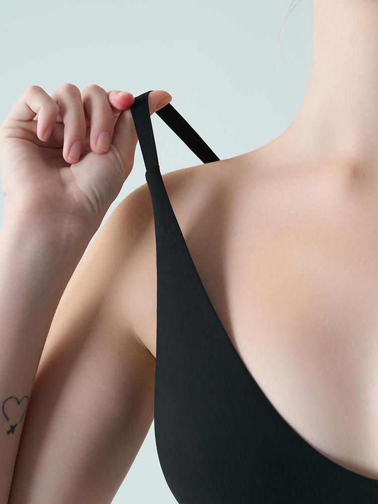 Seamless Deep V Wire-Free Triangle Bralette - Ultra-Thin Double-Layer