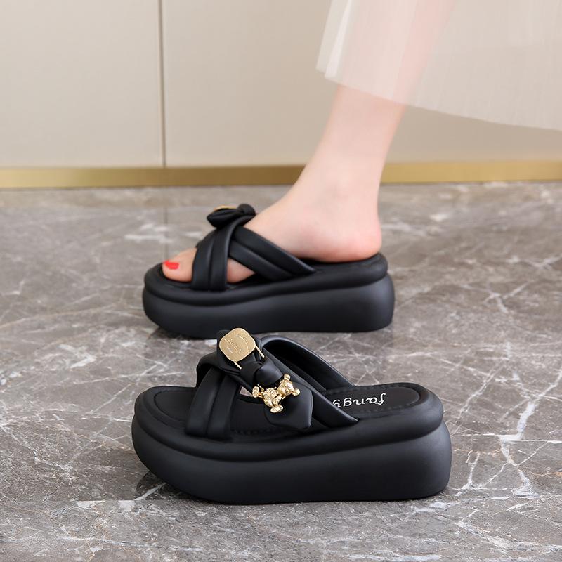 

Thick-soled cool slippers for women to wear in summer, heightening muffin, soft-soled non-slip, new beach one-word sandals for women 35 чорний