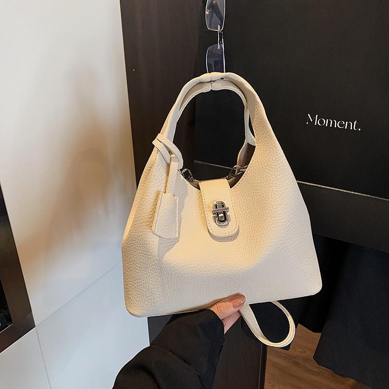 Fashionable Lychee-patterned Vegetable Basket Bag, Trendy and Stylish for Daily Commuting, Slouchy Bucket Bag