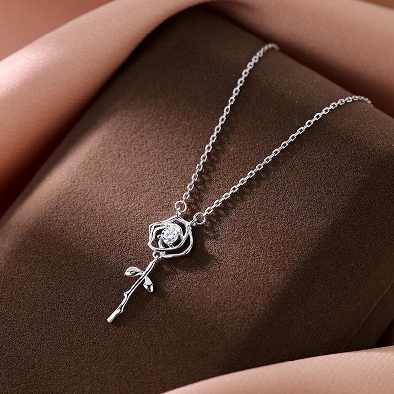 Colar de Prata de Lei S925 Colar Rosa Luxo Leve Elegância Instagram e Alto Senso Corrente Colar Flor Diamante