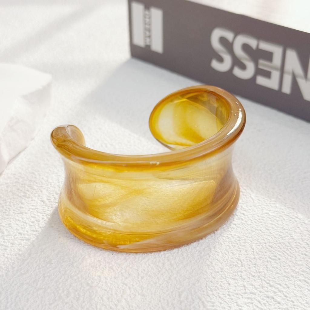 Geometric Concave Surface Gradient Resin Bracelets for Women Cuff Open Bangles Jewelry Korean Fashion Simple Pulseras