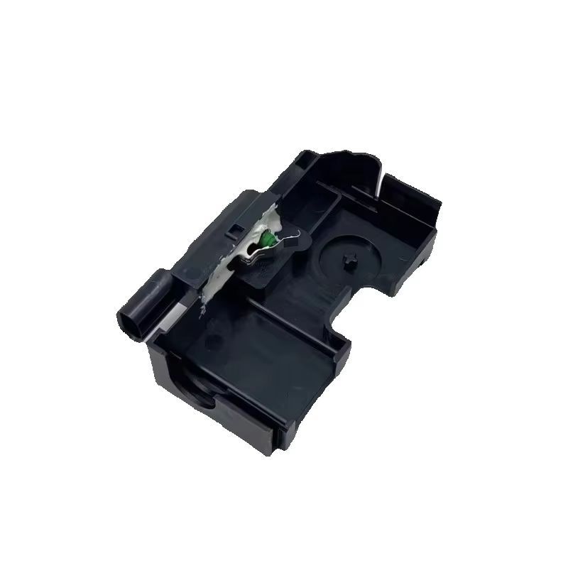 2048703158 Car Parts Bonnet Hood Switch Release Lock for Mercedes Benz W204 W205 W212 C250 C300 C350 C400 E350 2014-2015