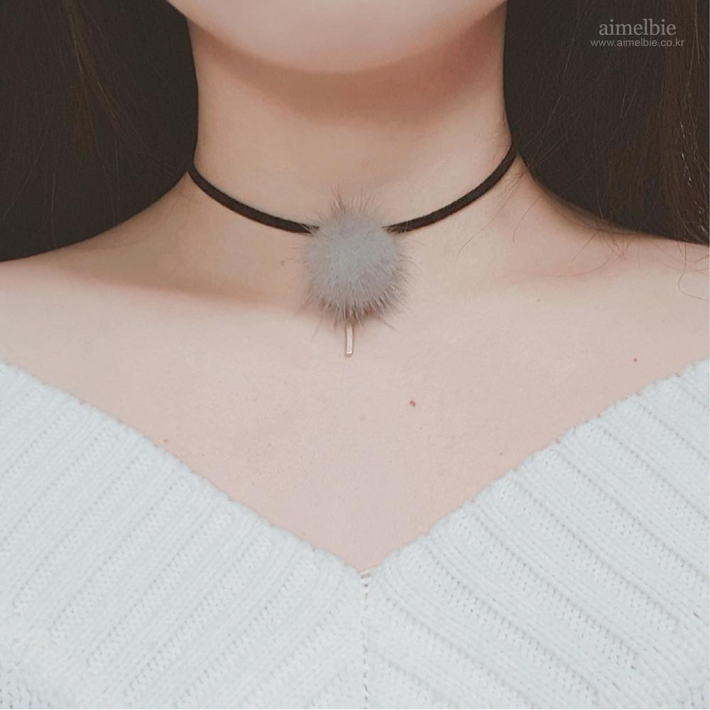 

[Aimelbie] Серое меховое колье