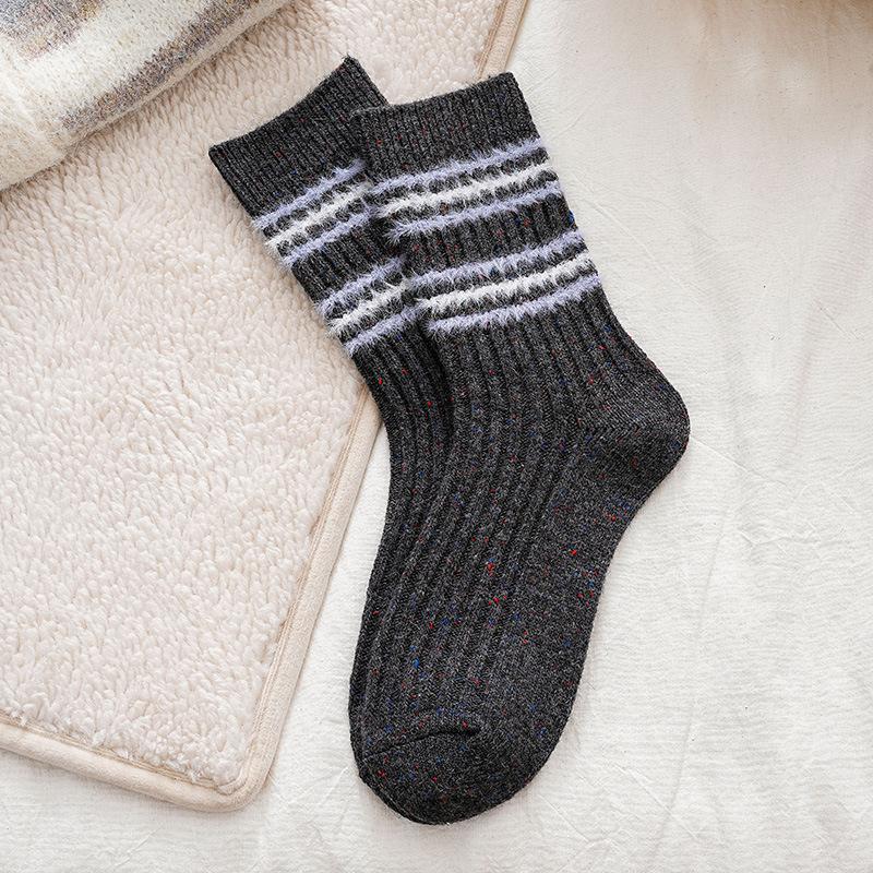 Socken Mittelhohe Socken Saison Warmes Fleece Verdickte Wollsocken Retro Flockstreifen Internet-Berühmtheit Stacking Socken