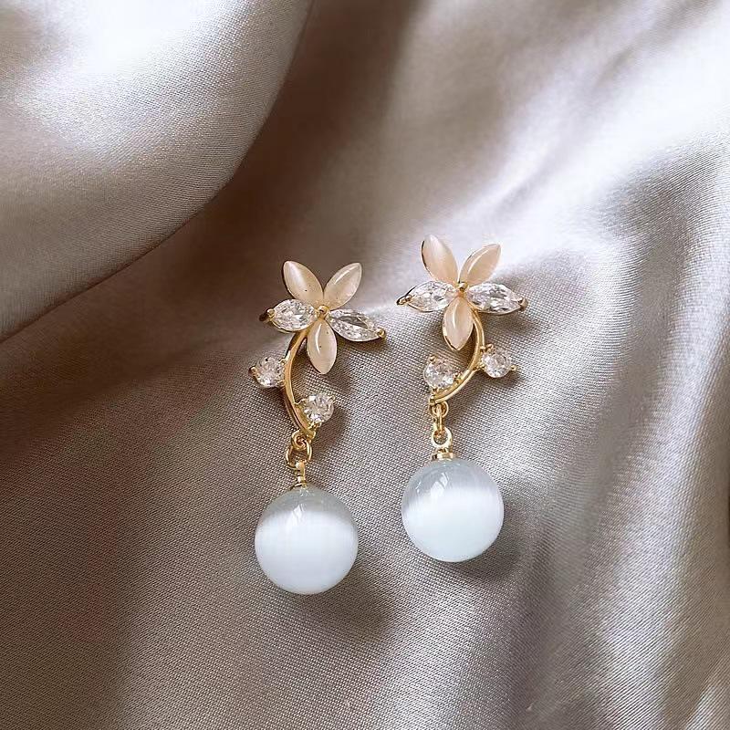 925 Silver Needle Cat s Eye Stone Flower Earrings for Women - Trendy Transparent Studs