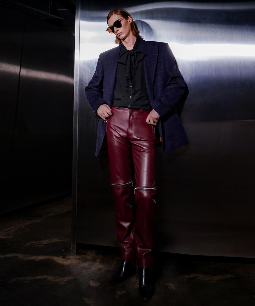UNTAGE Leather Zipper Slim Trousers [Burgundy (Unisex)]_Uth-Fp34