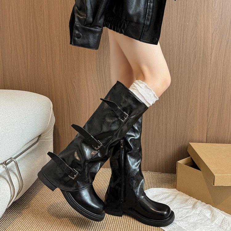 Grape mother has the same height increased by 6CM~ fashionable belt buckle square round head pleated medium tube knight boots new autumn and winter 