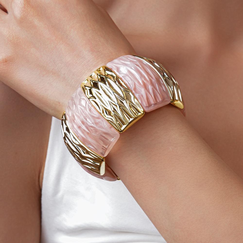 

Bohemian Acrylic Bangle Smudging Retro Hand Ring Temperament Irregular Wide Bracelet Girls рожевий