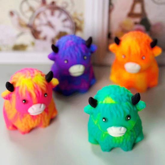 Highland Cow Squeeze Toy Stress Relief Mini Highland Cattle Sensory Fidget Toy Finger Exercise Hand Relaxation Tools Party Favors