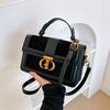 New Retro Hand-held Small Square Bag with High-end Texture, Niche Design, Light Luxury Shoulder Bag Wholesale