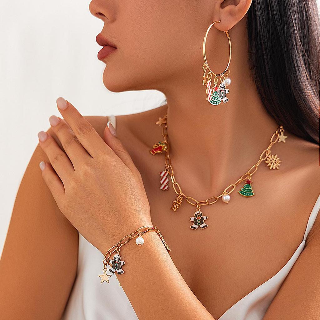 European & American Luxury Christmas Tree Bell Necklace Set - Fashionable Metal Clavicle Chain