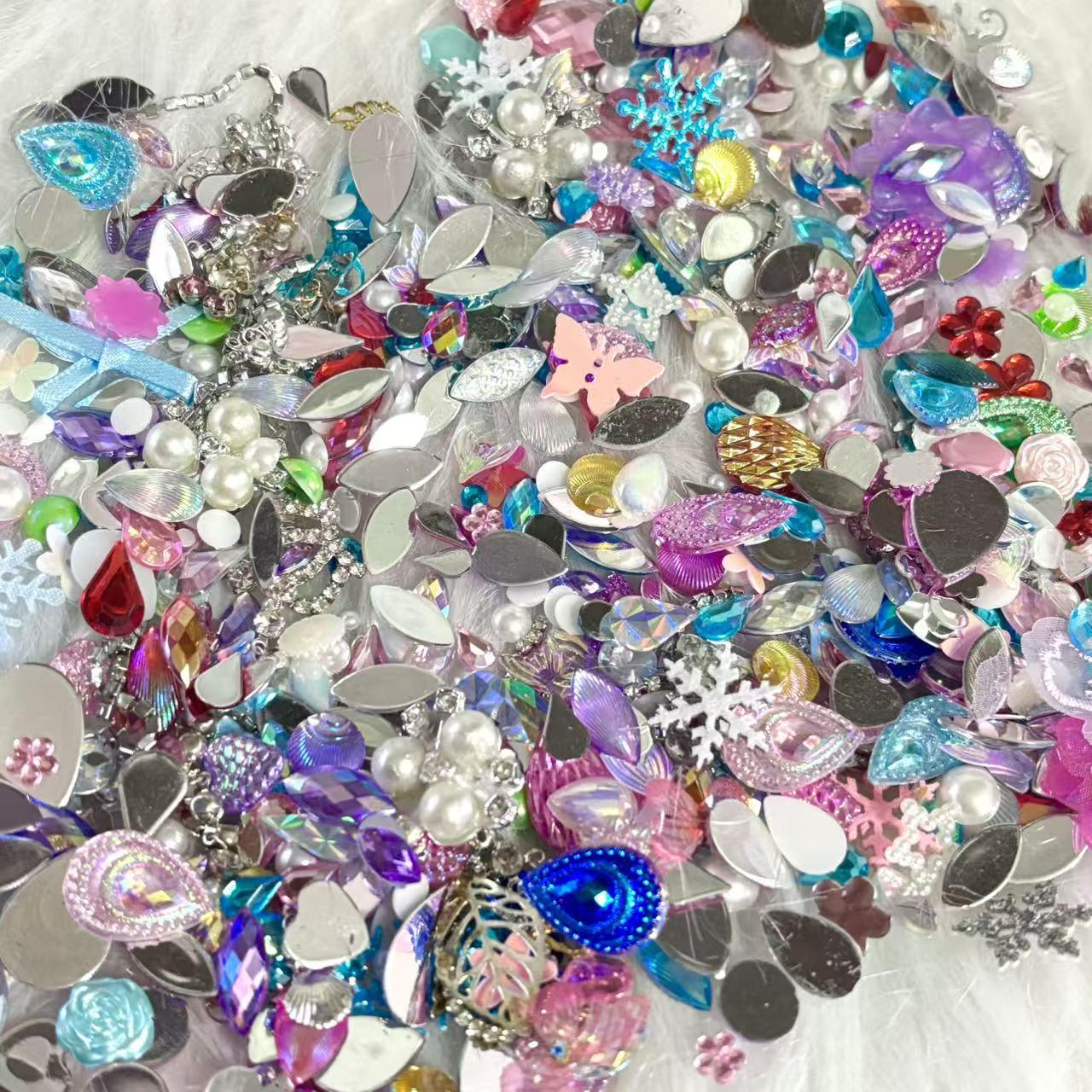 

Mixed Size Loose Diamonds for Jewelry Making, DIY Accessories, and Nail Art Decoration Mixed Loose Diamonds 50g