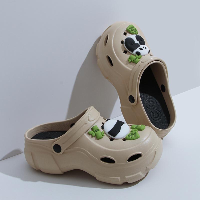 Women's high-heeled hole shoes, new summer models, thick-soled and breathable outer wear, two muffin and non-slip beach cool slippers.