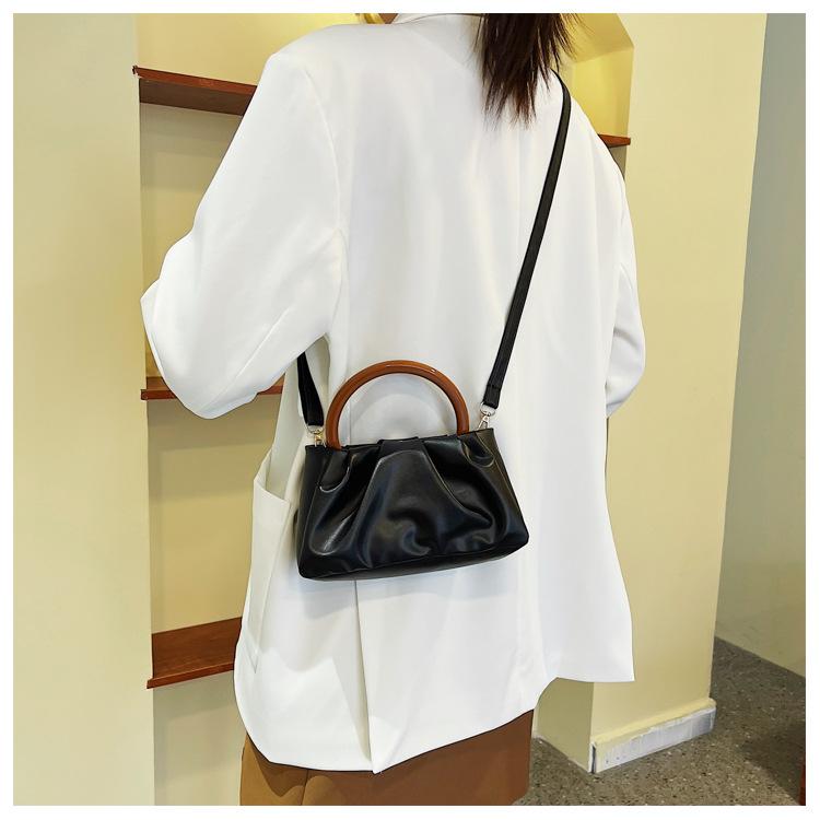 Wolkenplissierte Kunstleder-Schultertasche für Damen im Vintage-Stil, Crossbody, quadratische Geldbörse