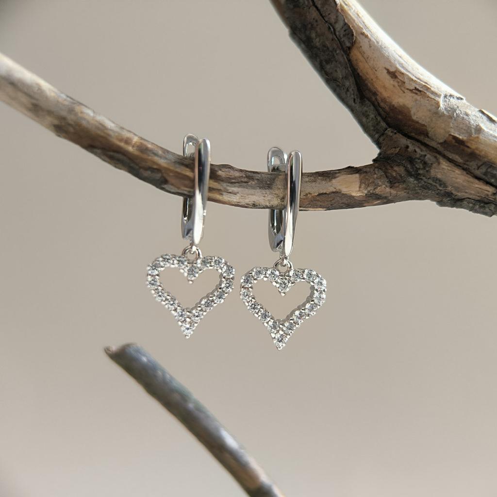 Серебряные серьги с фианитами (2207818)
