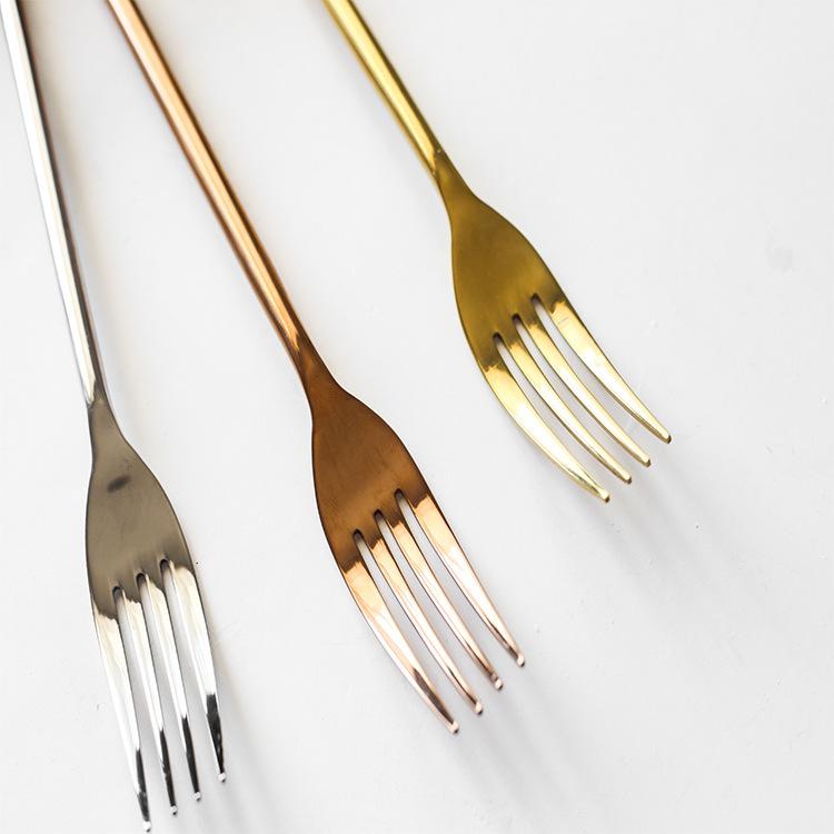 European Cylindrical Golden Main Meal Knives, Forks, Spoons, Teaspoons, a Large Number of Sets In the Restaurant