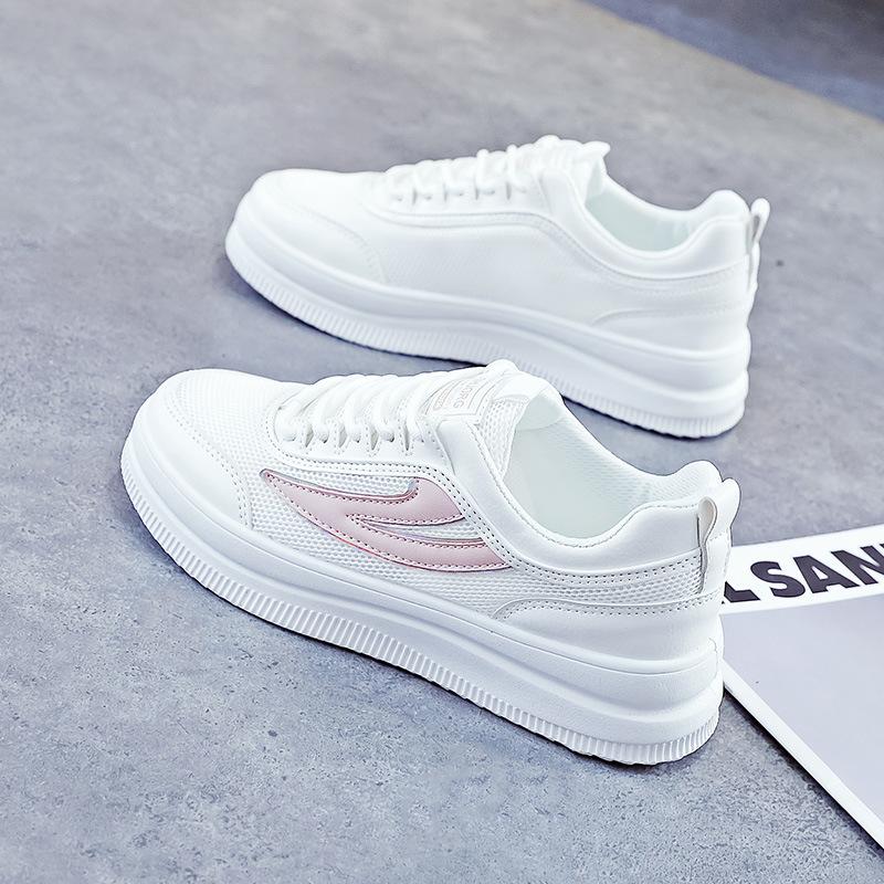 

Модные универсальные маленькие белые туфли женские 2024 весна новые студенческие кожаные повседневные туфли женские дышащие женские одинарные туфли 35