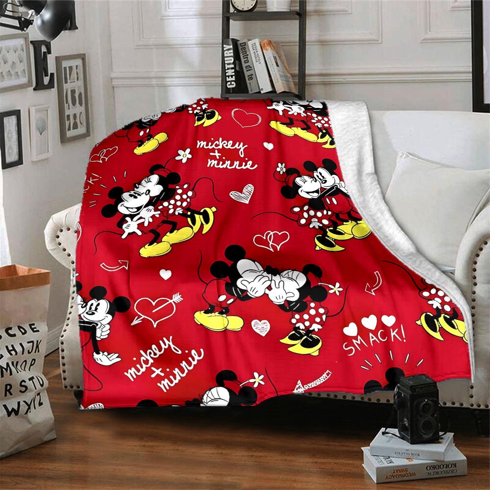 Mickey Minnie Love Flannel blanket, soft and warm, suitable for beds and sofas, all seasons, portable travel blanket. 073066