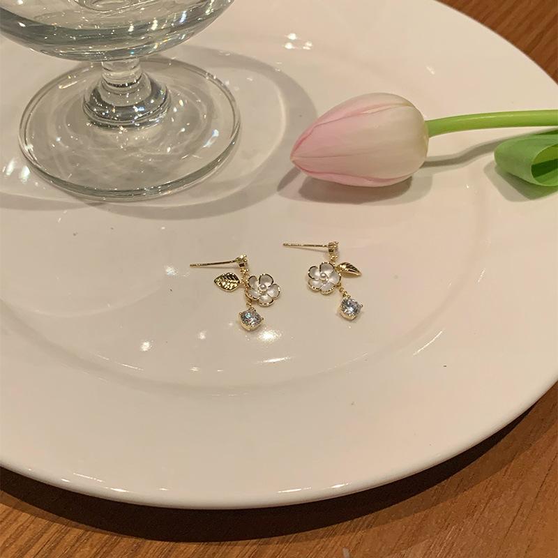 

Циркон жемчуг цветок лист серьги модные изысканные серьги-гвоздики легкая роскошь универсальные темпераментные серьги