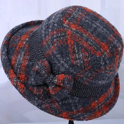 Cappello da anziano a tesa rotonda per donne di mezza età e anziane, autunno e inverno